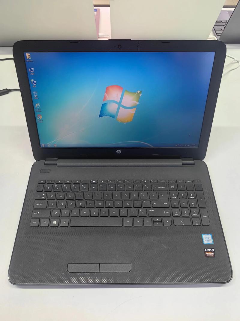 Modern laptop shopping and review