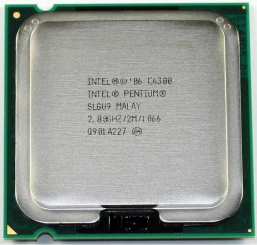 Intel 奔腾双核 E6300 深度评测：经典 Wolfdale 架构的入门级双核选择