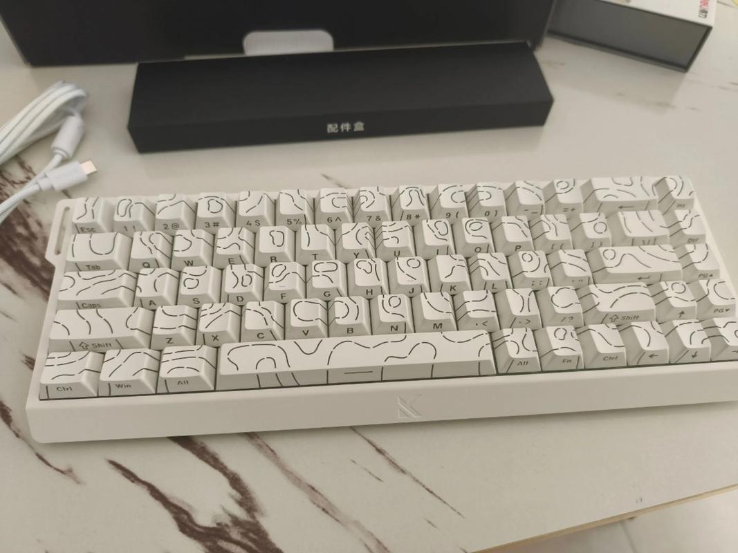 RGB背光机械键盘