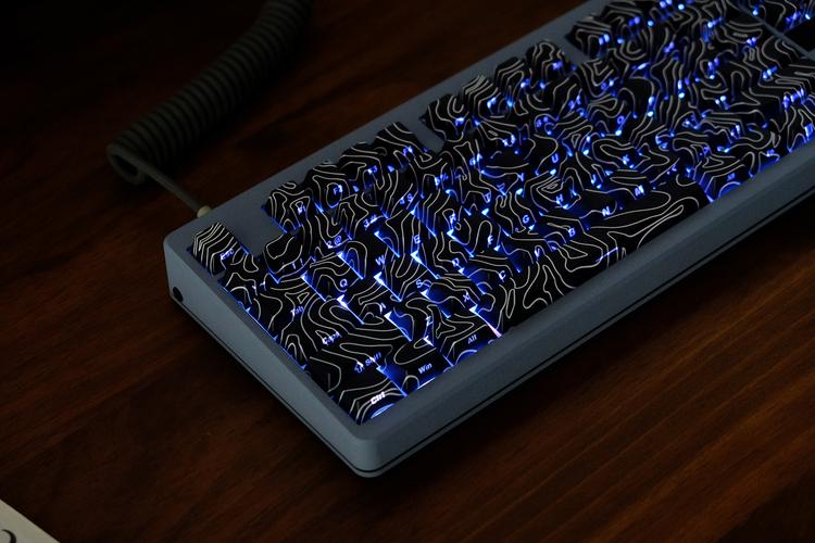 Reccazr KW75pro 功耗与RGB散热