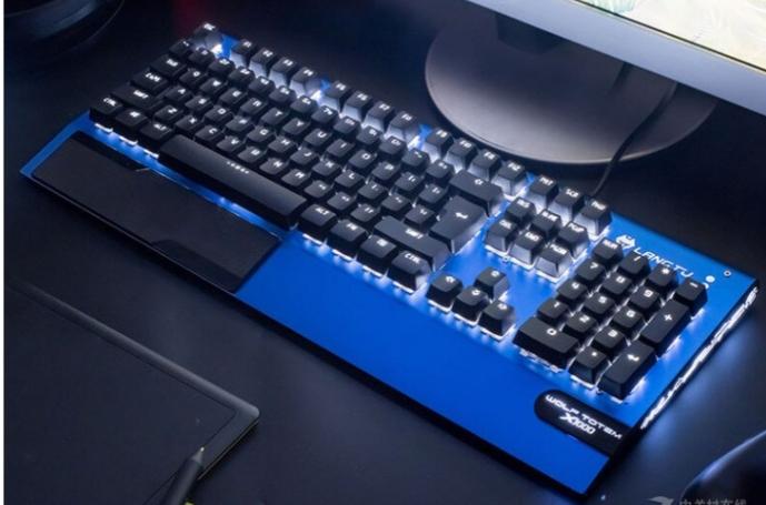 机械键盘功耗与背光散热