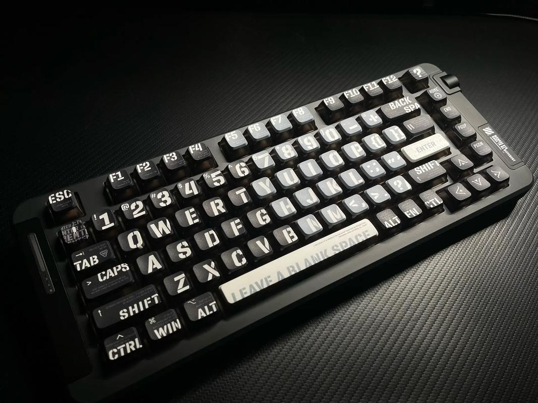 无线键盘电池续航测试