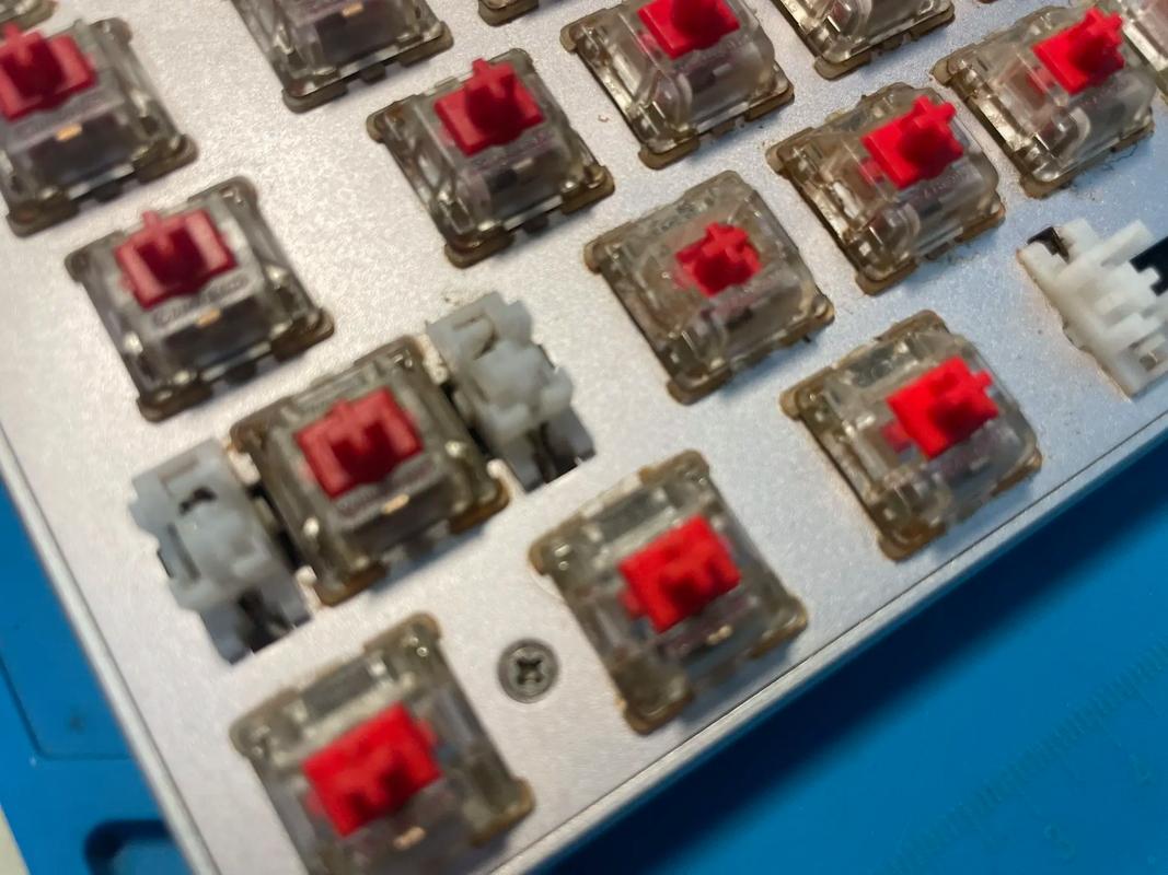 Cherry MX Board 8.0 RGB 键盘功耗与散热表现