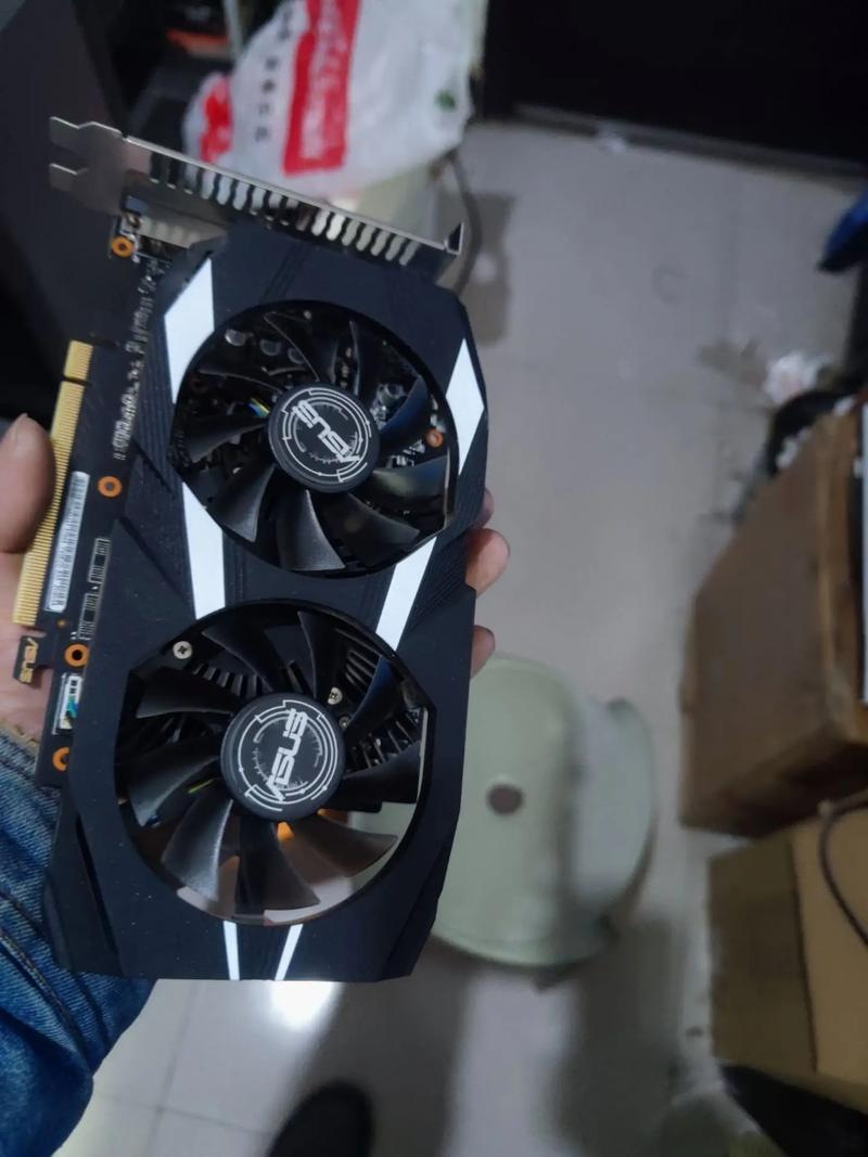 华硕TUF GTX 1650 SUPER vs XFX讯景RX 560 4G 深度对比