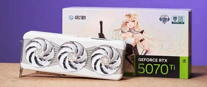 撼讯RX 7800 XT红魔限量版 vs 影驰RTX 5070 Ti星曜LUNA OC 深度对比