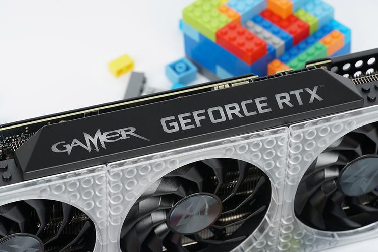 三风扇显卡散热系统