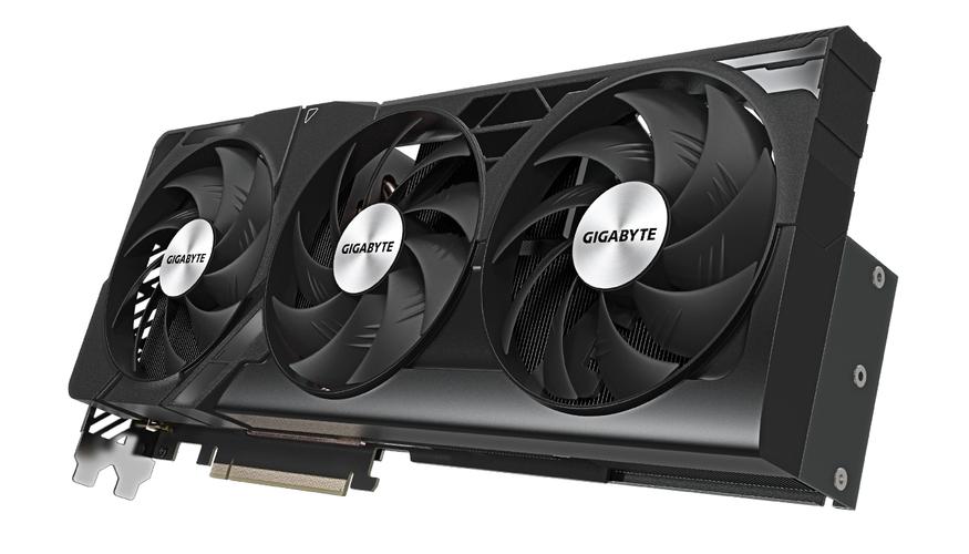 RTX 4070 SUPER散热器与热管细节