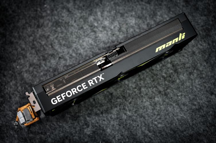 GeForce RTX显卡核心细节特写