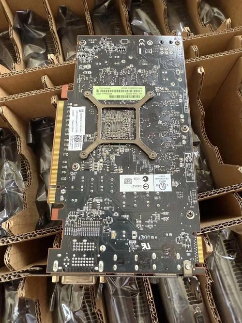 显卡 PCB 与核心芯片特写