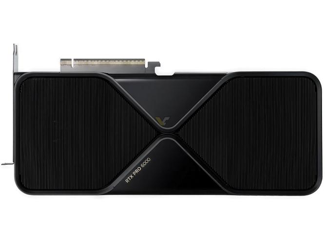 RTX PRO 2000 散热风扇细节