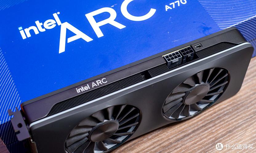 机箱内部显卡运行