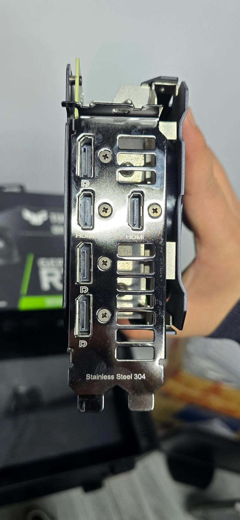 高端显卡运行3D游戏场景