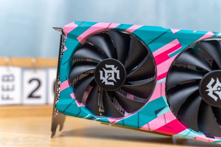 索泰RTX 2060 X-GAMING OC显卡外观特写