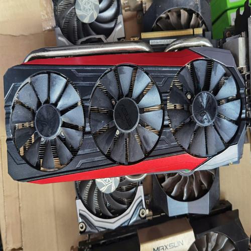 显卡四风扇散热系统