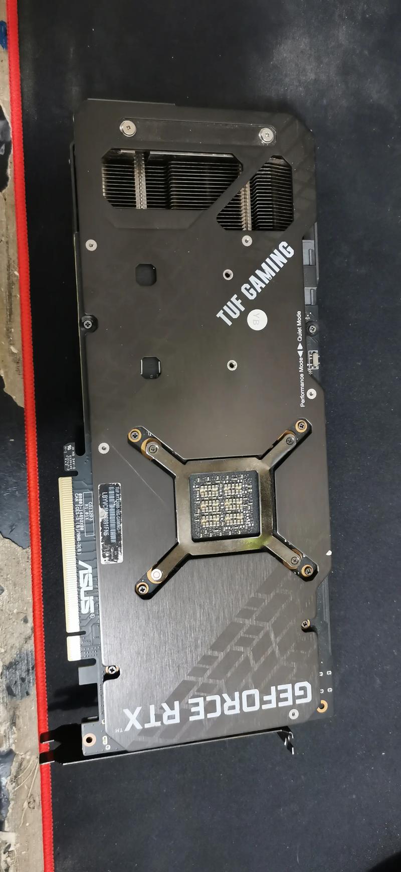 显卡RGB灯光效果展示