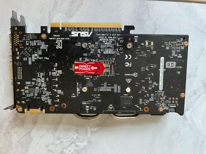 Graphics card dual fan cooling system