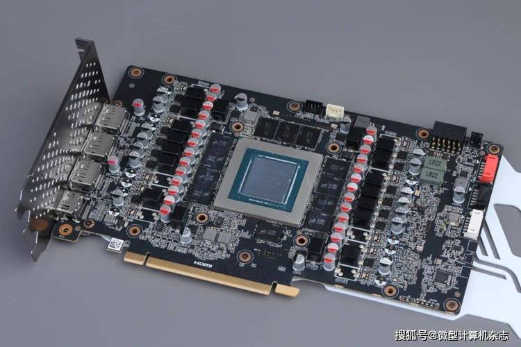 高端RTX显卡外观细节展示