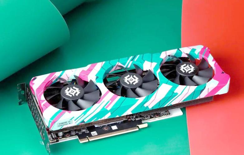 RGB灯光效果下的游戏显卡