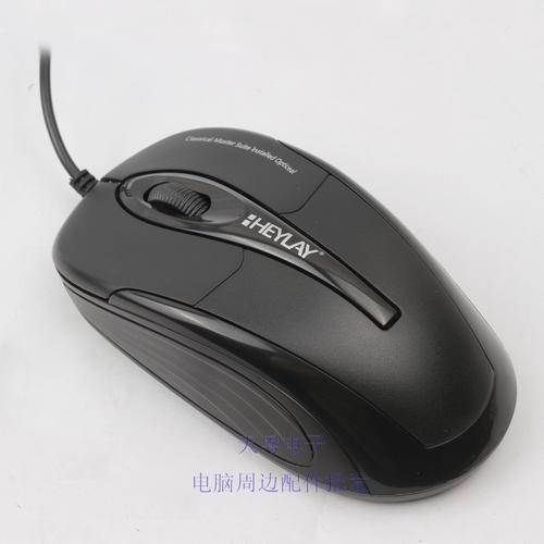 鼠标USB接口与线缆细节