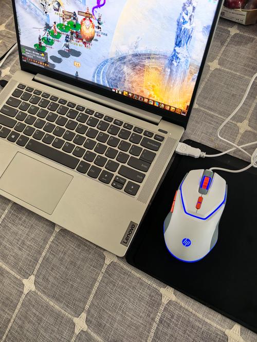 游戏鼠标性能测试场景