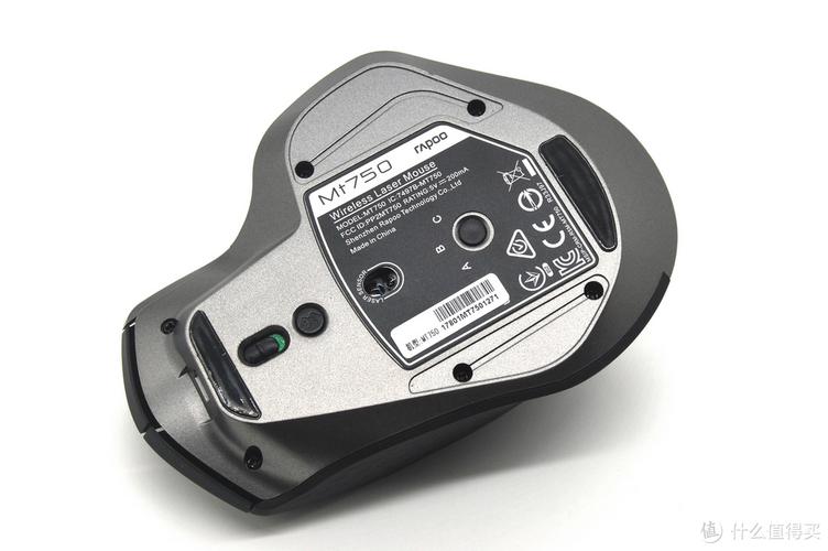  ergonomic wireless mouse close-up on desk