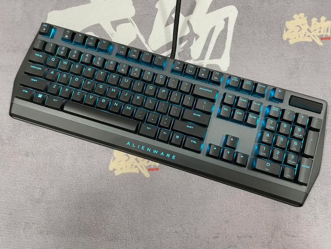 电竞鼠标RGB灯光效果