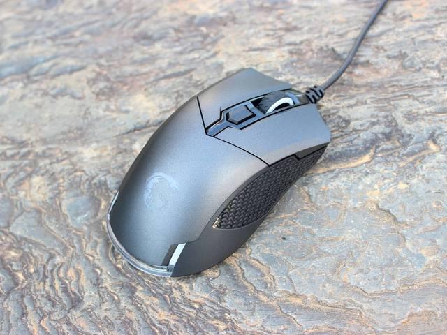 Black gaming mouse ergonomic design