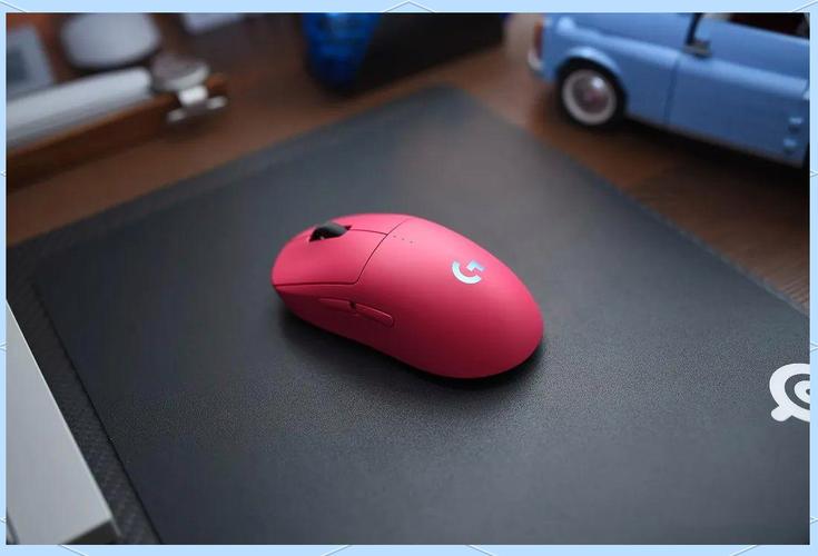 罗技G502 X LIGHTSPEED游戏鼠标外观细节