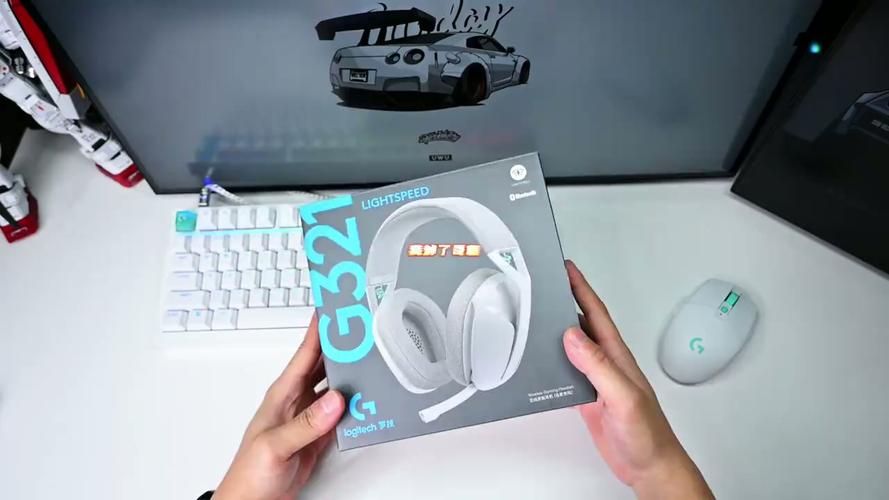 无线游戏鼠标按键布局特写