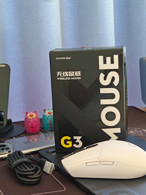 鼠标电池与充电相关展示