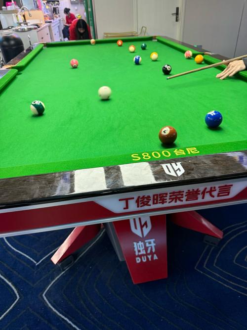 无线游戏鼠标购买决策场景