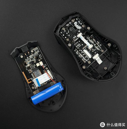 电竞鼠标按键和OLED屏细节