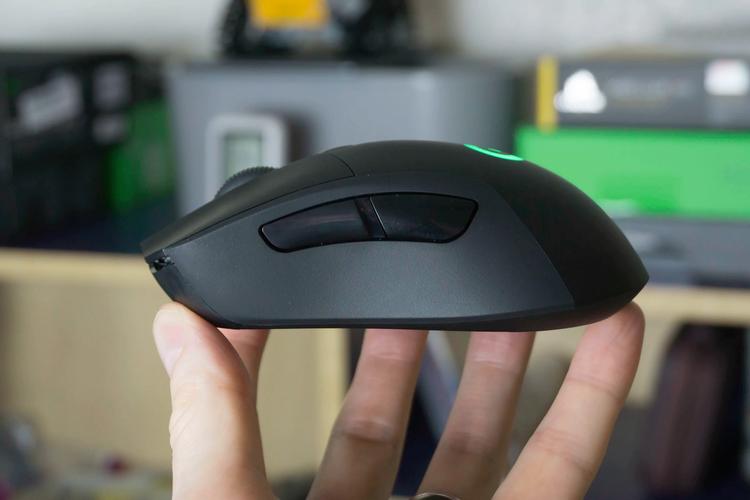 游戏鼠标功耗与散热表现