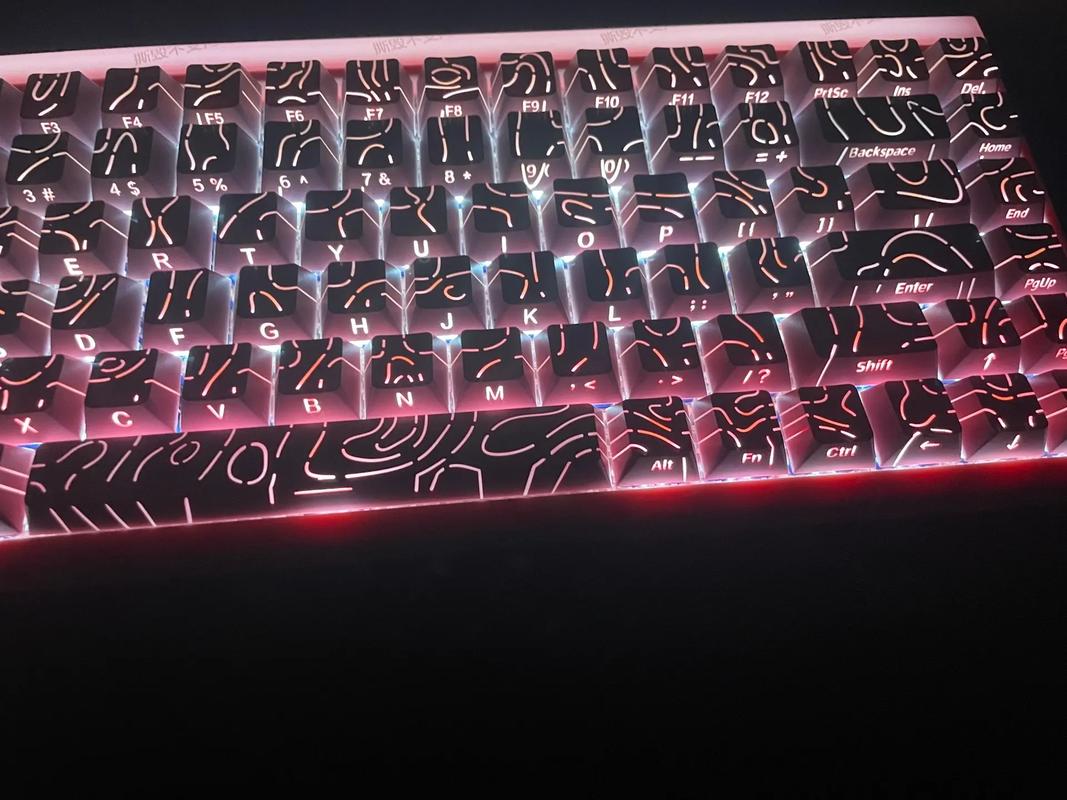 游戏鼠标RGB灯光效果特写