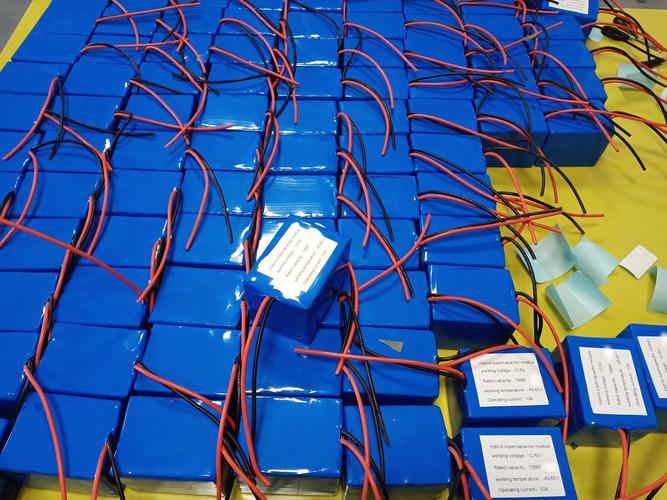 无线鼠标充电与电池细节