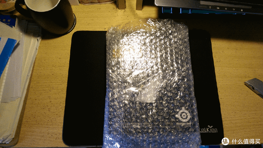 Gaming setup with mouse