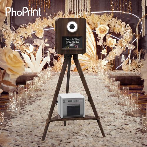 Hand using wireless mouse on desktop setup