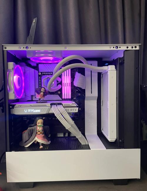 白色主题PC主机电源安装