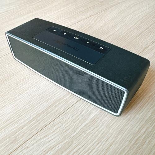 桌面迷你音箱摆放场景