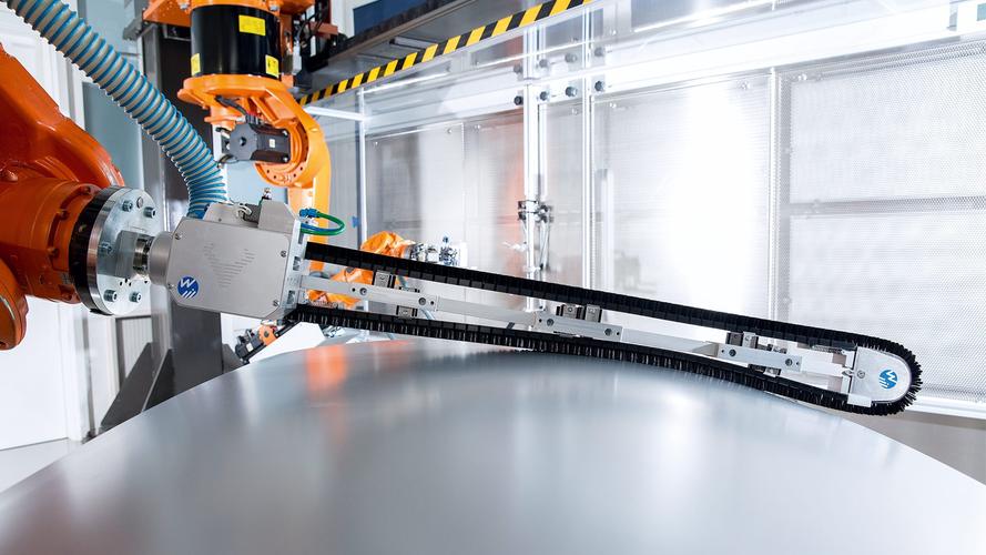 全模组电源在机箱内供电运行