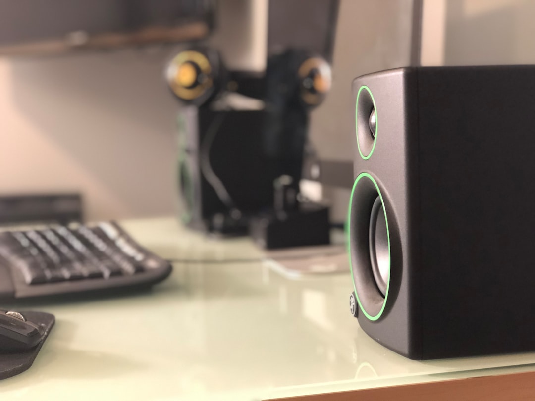 Ed-m508 白绿音箱外观设计特写