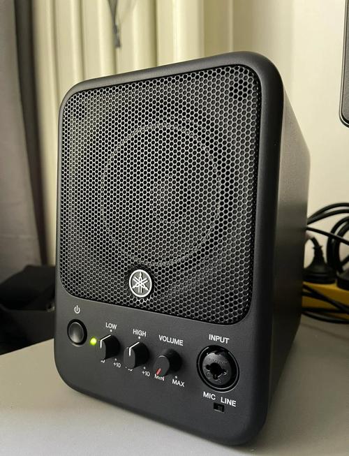 桌面音箱播放音乐效果