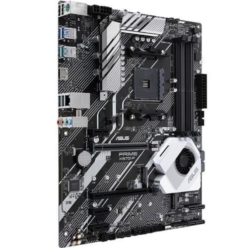 华硕 PRIME X670-P 主板外观特写