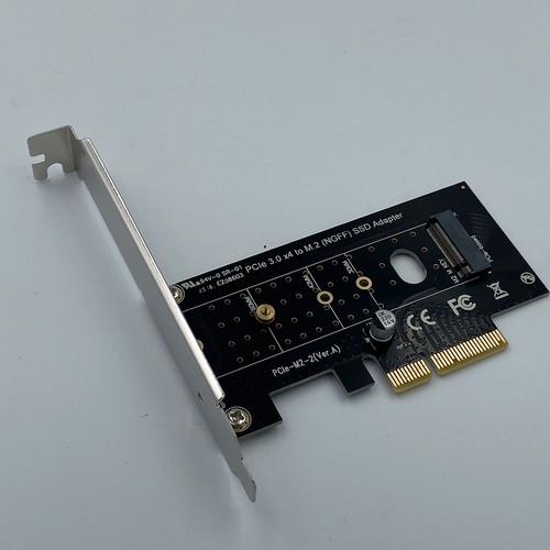 AMD 主板扩展接口布局