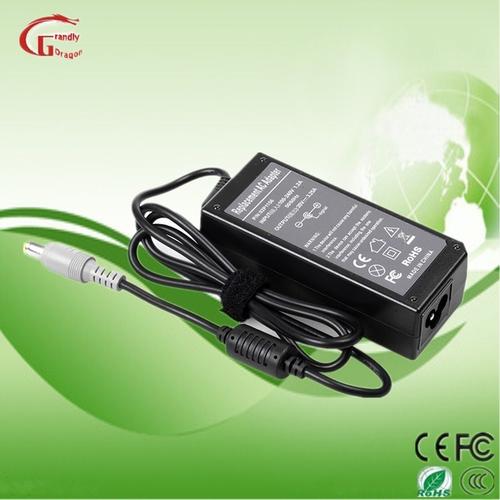 电子设备供电与连接概念图