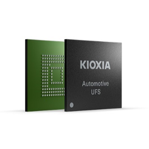 双显示器科技桌面对比场景