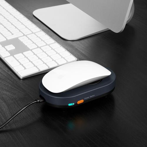 笔记本电脑与办公桌面