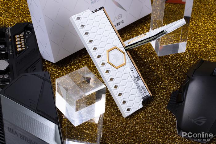 影驰HOF OC Lab 皑钻内存技术规格展示