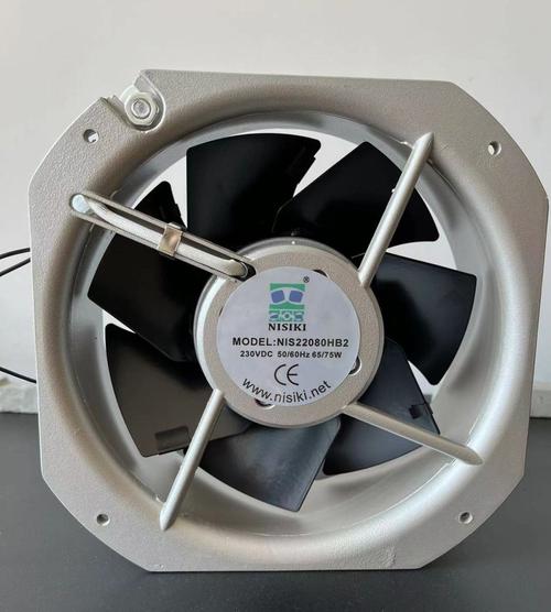 鑫谷960D机箱散热风扇位