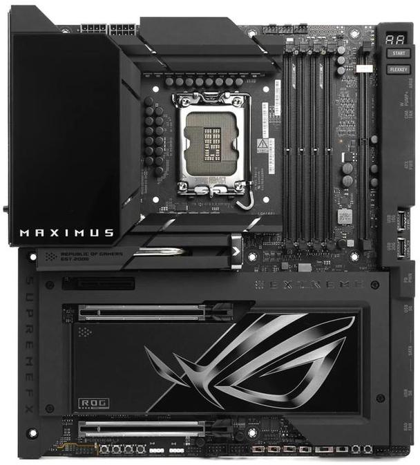 ROG Zenith Extreme Alpha RGB灯效与散热装甲细节